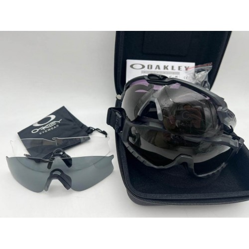 Тактические ударопрочные очки OAKLEY в Пскове